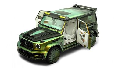 Mercedes G-Class Becomes Wild-Looking Coupe Thanks To Mansory
