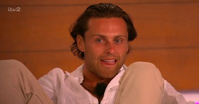 Love Island fans spot huge clue Casey is 'desperate' to recouple with Rosie over Claudia