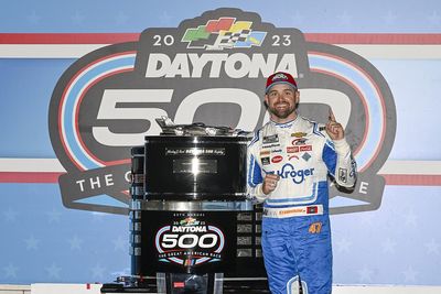 Ricky Stenhouse Jr: "Nothing compares" to Daytona 500 win