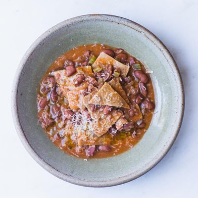 How to make maltagliati and bean soup using leftover pasta