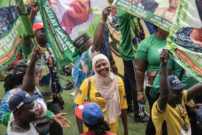 Voters, observers hopeful as Nigeria presidential election begins