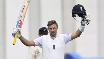 New Zealand vs England, 2nd Test: Joe Root shines before NZ collapse on Day 2