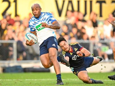 Blues run rampant over Highlanders in Super Rugby