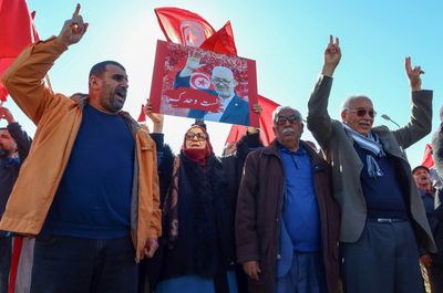 Tunisia judge imprisons politicians, businessman amid crackdown