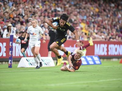 Reds no match for Hurricanes in Super Rugby loss