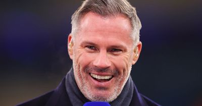 Jamie Carragher told to 'behave' after Manchester United referee joke ahead of Carabao Cup final