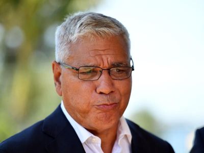 Change my mind: Mundine's challenge to 'yes' campaign