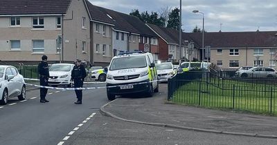 Man rushed to Glasgow hospital after 'stabbing' sparks huge police presence