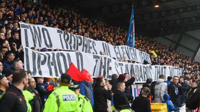 Michael Beale makes Rangers fan call after 'standards' banner against Livingston