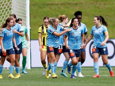 Lowe strike earns Sydney FC another ALW win