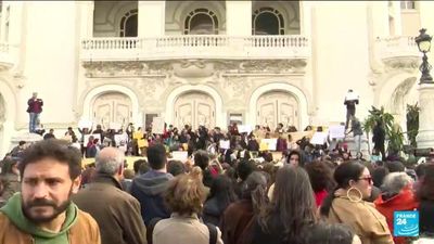 Tunisians take to the streets following President Saied's anti-migrant remarks