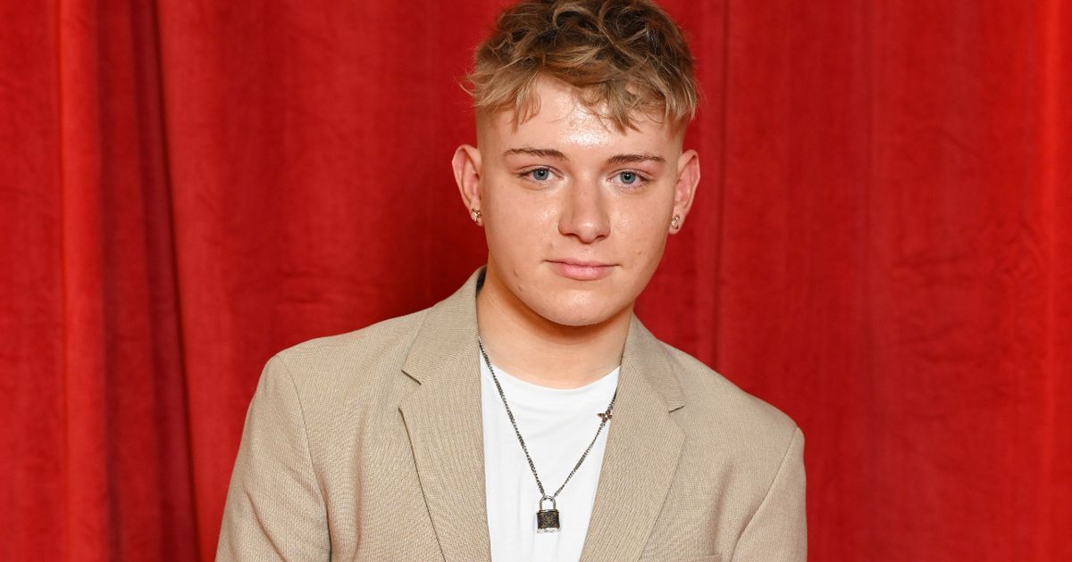 Coronation Street's Max Turner's real age, 'forever…