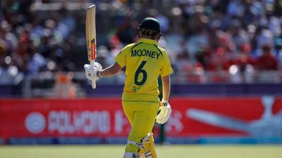 Women's T20 World Cup: Beth Mooney's 74* guides Australia to 156/6 against South Africa in final
