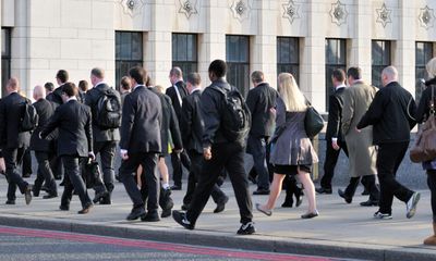 Campaign for four-day week aims to sign up more firms after UK trial success