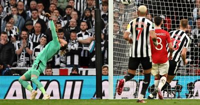 Gary Neville and Jamie Carragher both agree on Loris Karius' role in Man Utd's second goal