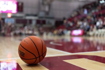 Insane Maine HS basketball finish features 4 lead changes in final 21 seconds