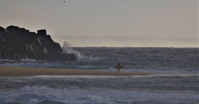 Chance of evening thunderstorm: damaging winds, large hail and heavy falls