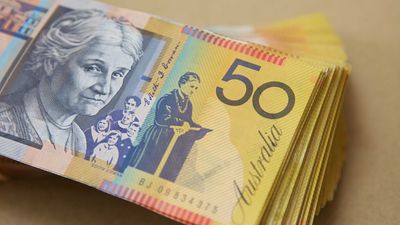 Profits again outstrip wages amid accusations 'corporate Australia is driving inflation'