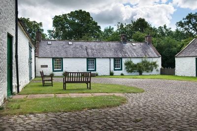 Plans to save farm where Burns wrote Auld Lang Syne and Tam O'Shanter are unveiled