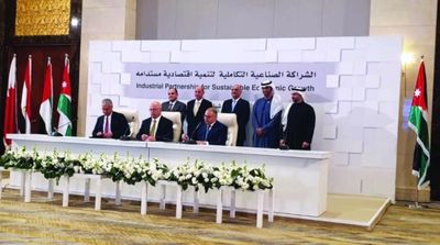 UAE, Egypt, Jordan, Bahrain Sign $2 Bn Industrial Agreements