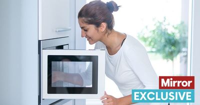 Cleaning expert's 25p trick to get microwave looking good as new - without any scrubbing