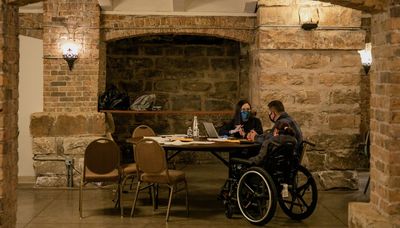 Report highlights mental toll on Chicago residents who applied for guaranteed income program