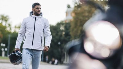 Tucano Urbano Keeps It Discreet With The Bormio Waterproof Jacket