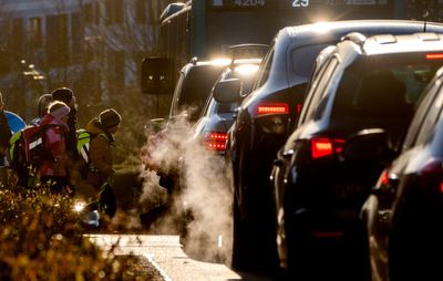 Energy agency: SUV growth weighs on emissions, batteries