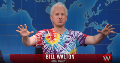 Bill Walton reacts to a spot-on SNL impression of him with his own chaotically poetic Twitter thread