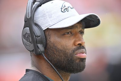 Eagles give raise, contract extension to special teams coordinator Michael Clay