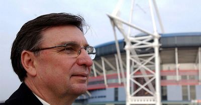 Former WRU boss David Moffett urges Wales to cut a region quickly or whole game will implode