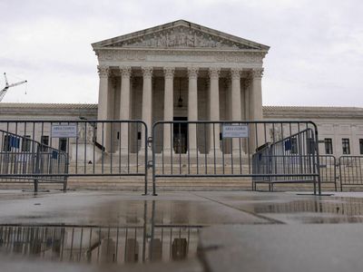 Supreme Court to hear case that threatens existence of consumer protection agency