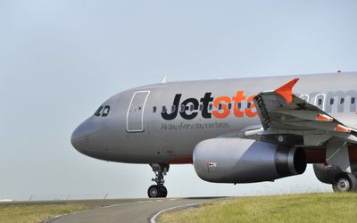 Another Jetstar hitch leaves more passengers stranded