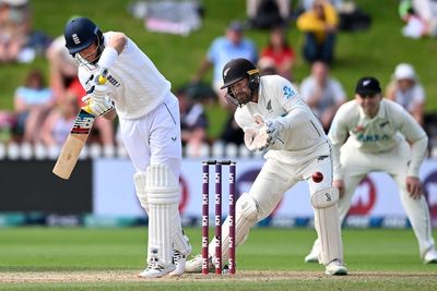 Classy Joe Root guides England into strong position in second Test in Wellington