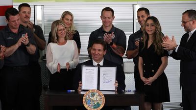 DeSantis readies de facto presidential campaign with national book tour
