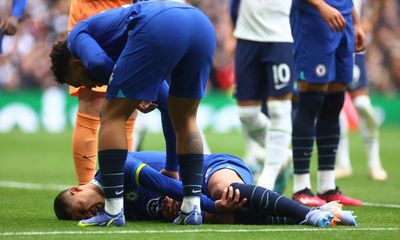 Thiago Silva out for up to six weeks in blow to Graham Potter and Chelsea
