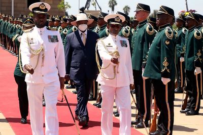 Ugandan, South African leaders urge greater trade in Africa