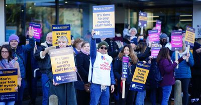 Nurses reject pay offer from Welsh Government and call for urgent talks or strike action will resume