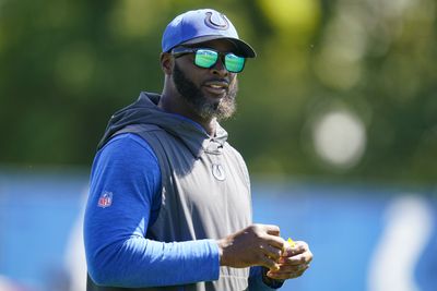 Reggie Wayne returning as Colts WRs coach