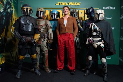 What time do new episodes of the Mandalorian drop on Disney+?