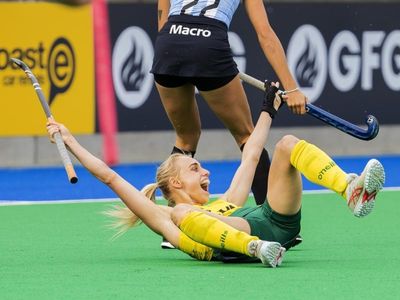 Hockeyroos post convincing 2-0 victory over Argentina