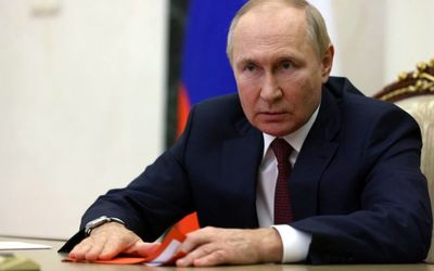Putin signs bill suspending last nuke arms pact with US