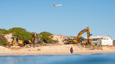 Sand-carting to bolster Adelaide beaches in ongoing battle against erosion