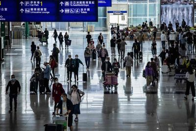 Airline websites swamped as HK ticket giveaway starts