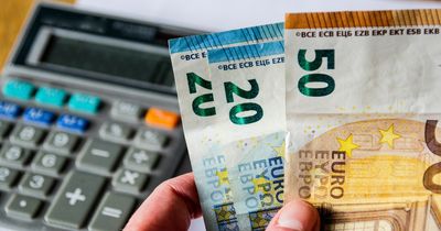 Social welfare Ireland: When is the the extra €200 paid and who gets the cash boost