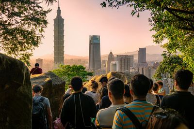 Taiwan plans to pay tourists to visit