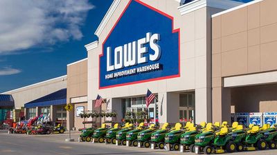 Lowe's Stock Retreats As Mixed Q4 Results Offer Weak Guidance, Slow Traffic Outlook