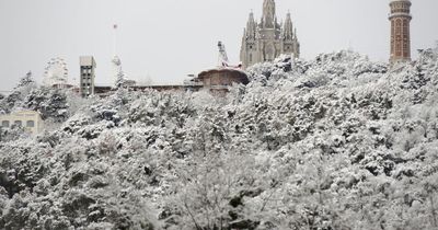 Holiday hotspot Spain sees 2ft of snow as temperatures plummet to -16C