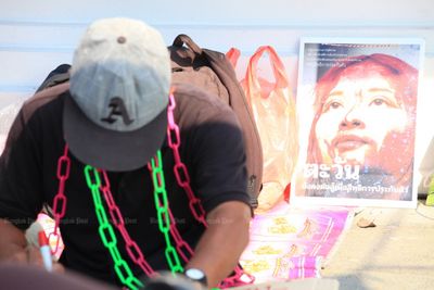 Hunger strikers in 42nd day