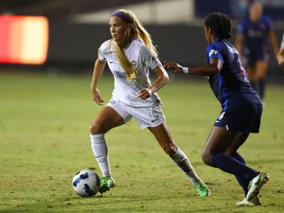 Soccer's Orlando Pride ditches players' white shorts over period concerns
